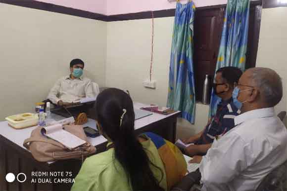 पारदर्शी, निष्पक्ष और शांति पूर्वक चुनाव सम्पन्न कराने के लिए प्रशासन ने सभी तैयारियां पूर्ण-जिला मजिस्ट्रेट