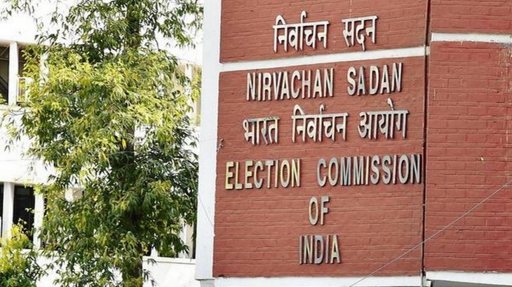 कोरोना संकट के बीच बंगाल चुनाव में रैलियों पर लगेगी रोक? चुनाव आयोग की आज सर्वदलीय बैठक