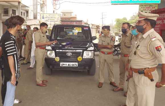 पुलिस ने बिना मास्क घूम रहे 150 लोगों के काटे चालान, जुर्माना वसूला