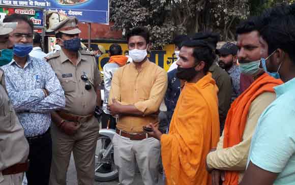 मेला द्वार का नवरात्रों से पूर्व निर्माण कार्य पूरा न होने पर उग्र आंदोलन की चेतावनी दी
