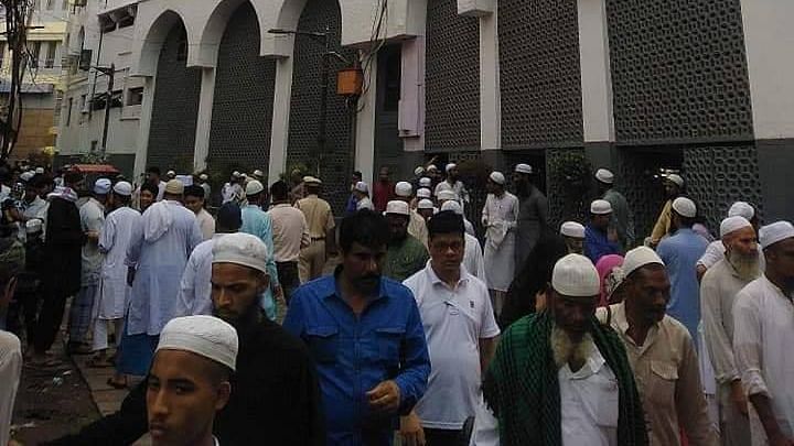 दिल्ली हाईकोर्ट का आदेश, निजामुद्दीन मरकज मस्जिद में 50 लोगों को नमाज की इजाजत