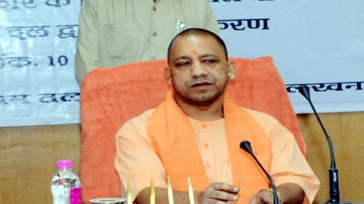LIVE: यूपी के हर जिले में ऑक्सीजन, बेड के लिए सेक्टर मजिस्ट्रेट तैनात करने के निर्देश
