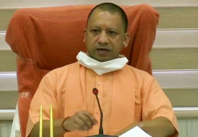 सीएम योगी आदित्यनाथ बोले- दिखने लगा कर्फ्यू का परिणाम, कोरोना चेन तोड़ने में मिल रही सहायता
