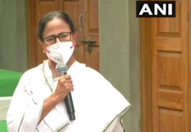 West Bengal Election Result 2021: ममता बनर्जी का नंदीग्राम में गड़बड़ी का आरोप, कहा- रिटर्निंग ऑफिसर ने जताया था जान को खतरा