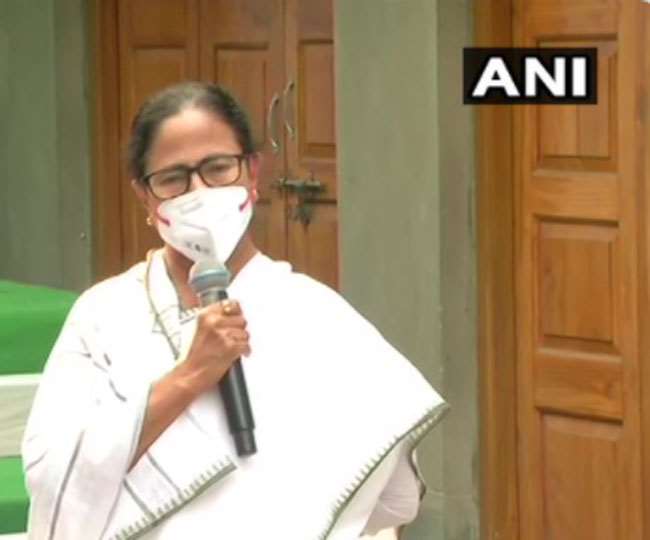 West Bengal Election Result 2021: ममता बनर्जी का नंदीग्राम में गड़बड़ी का आरोप, कहा- रिटर्निंग ऑफिसर ने जताया था जान को खतरा
