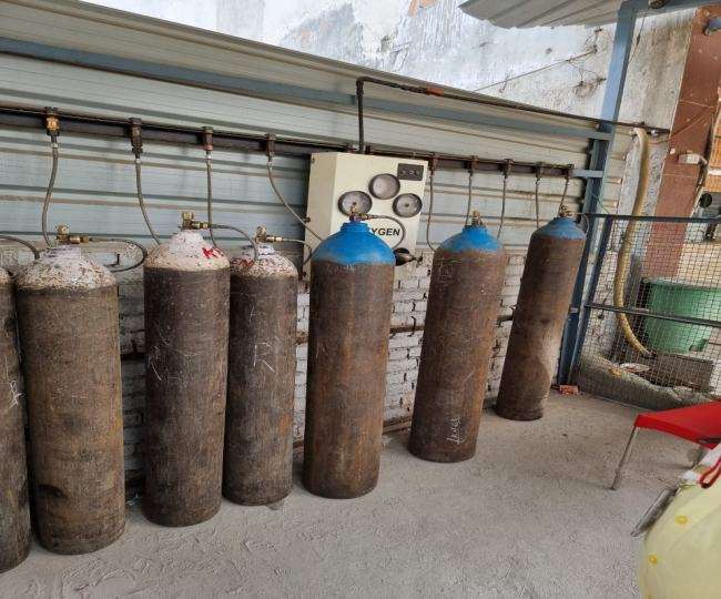 Oxygen Shortage in Delhi : दिल्ली में ऑक्सीजन किल्लत को खत्म करने के लिए सेना संभालेगी कमान, नियुक्त हुआ नोडल अधिकारी