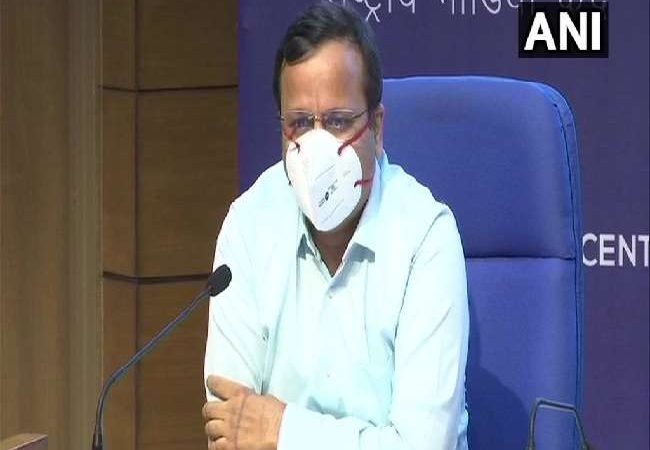 Covid 19 India News : यूपी, दिल्ली और महाराष्ट्र समेत कई राज्यों में कोरेाना के नए मामलों में आ रही है कमी : स्वास्थ्य मंत्रालय