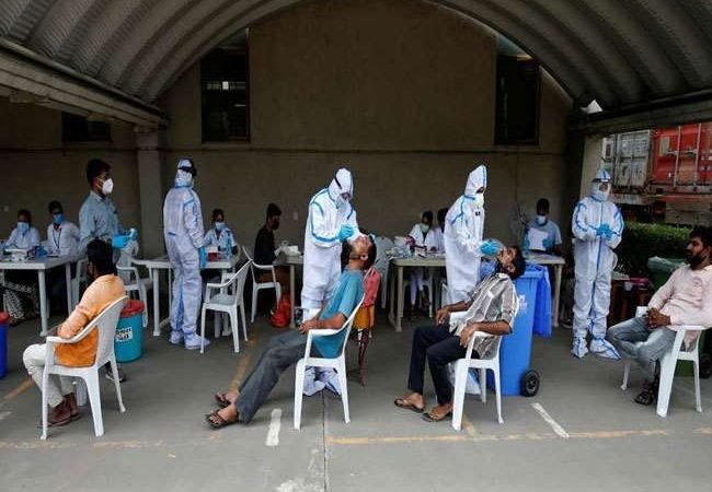 केरल में आए कोरोना के रिकॉर्ड नए मामले, दो दिन कम होने के बाद मुंबई में फिर बढ़े मामले, दिल्ली को कुछ राहत