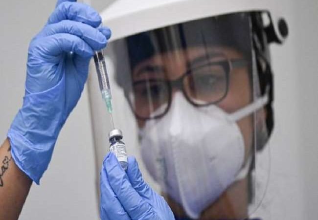 कोरोना से ठीक होने वाले 6 महीने बाद लें वैक्सीन, गर्भवती महिलाएं भी ले सकती हैं खुराक; पैनल ने दिए कई अहम सुझाव