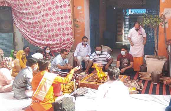 महायज्ञ का आयोजन कर की कोरोना वायरस से मुक्ति की प्रार्थना