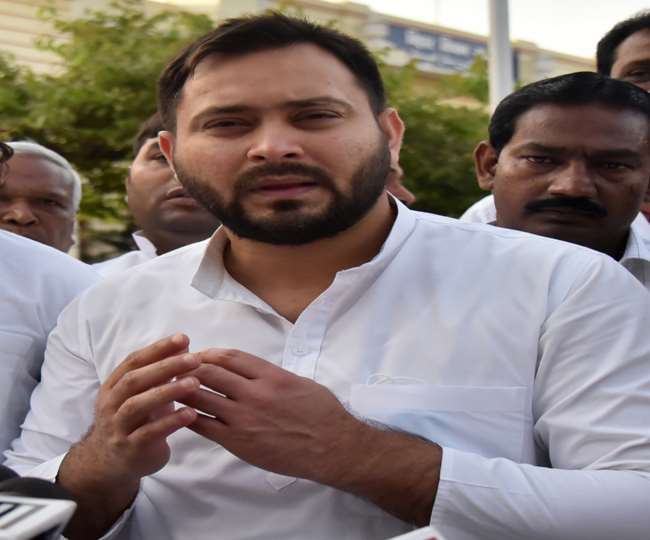 तेजस्‍वी यादव पर 5100 रुपए इनाम! बिहार में राम विलास के भाई पशुपति पारस के लापता होने के लगे पोस्‍टर
