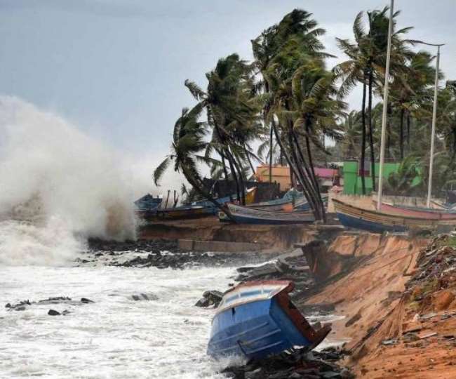 केरल और कर्नाटक में तबाही मचाते हुए आगे बढ़ा तूफान टाक्टे, छह की मौत, हाई अलर्ट पर महाराष्ट्र और गुजरात