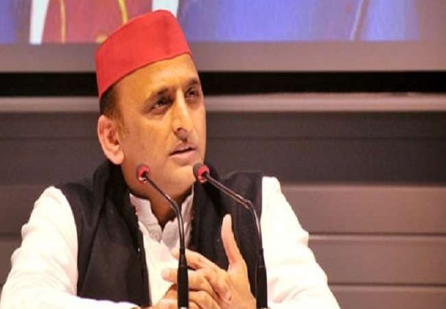 समाजवादी पार्टी के मुखिया अखिलेश यादव का मुख्यमंत्री पर तंज, बोले-दिखावटी दौरों से कुछ नहीं होगा