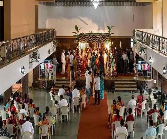 यूपी में शादी सहित सार्वजनिक समारोहों में अब 25 लोगों को ही अनुमति