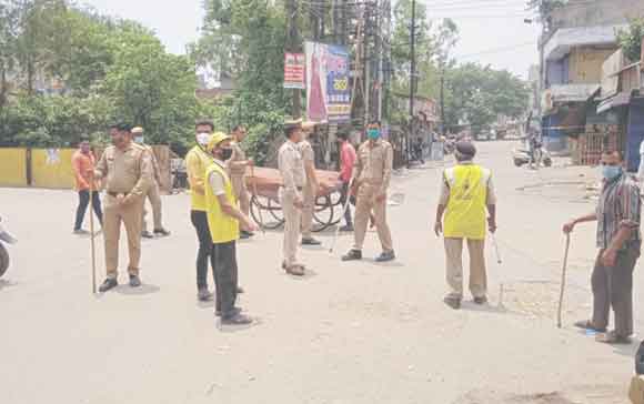 सम्पूर्ण लॉकडाउन के दौरान सडक़ों पर पसरा सन्नाटा, पुलिस रही मुस्तैद
