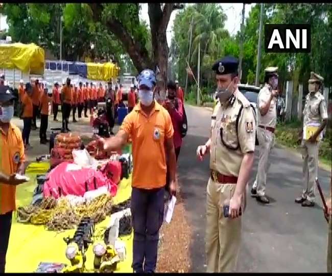 Cyclone Yaas LIVE Update: भीषण रूप ले सकता है यास तूफान, तैनात की गई NDRF की 99 टीम; इन राज्यों में होगी भारी बारिश