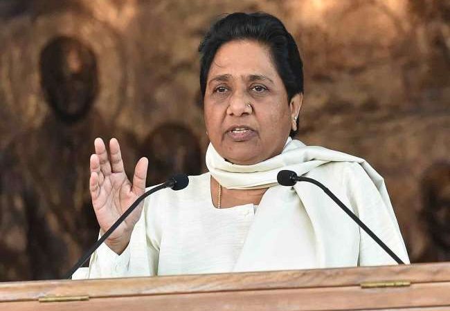 कृषि कानून वापस लेने की मांग को लेकर किसानों के समर्थन में BSP मुखिया मायावती