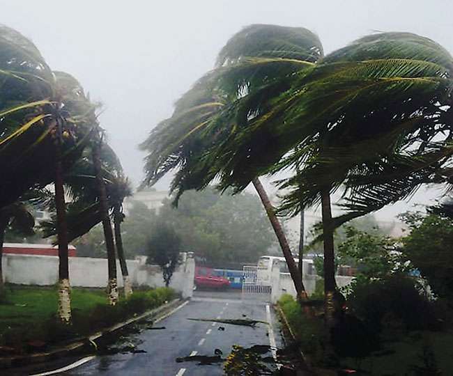 Cyclone YAAS Live Update: ओडिशा में तबाही मचाने के बाद आगे बढ़ा चक्रवात यास, बिहार- झारखंड में भारी बारिश का अलर्ट