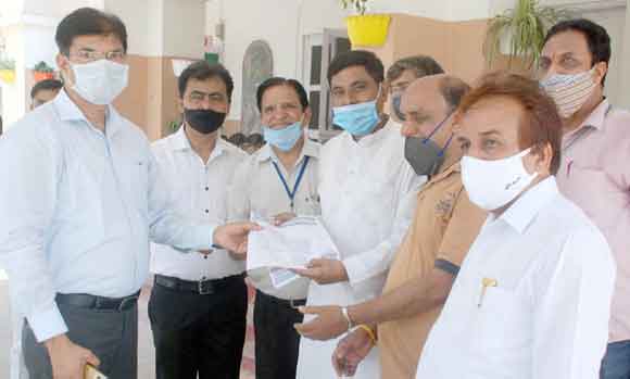 व्यापार मंडल ने की 1 जून से बाजार खोले जाने की मांग