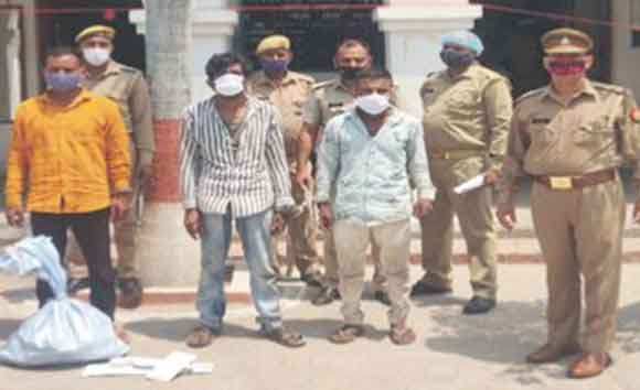 दो पशु तस्करों समेत तीन को भेजा जेल