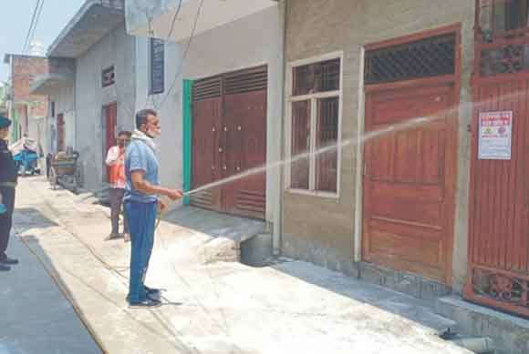 68 वार्डो के 368 कंटेनमेंट जोन और बजारों व वार्डो को कराया सैनेटाइज