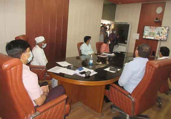 नवनिर्वाचित प्रधान गांव को स्मार्ट विलेज बनाने की दिशा में कार्य करें – मुख्यमंत्री जी