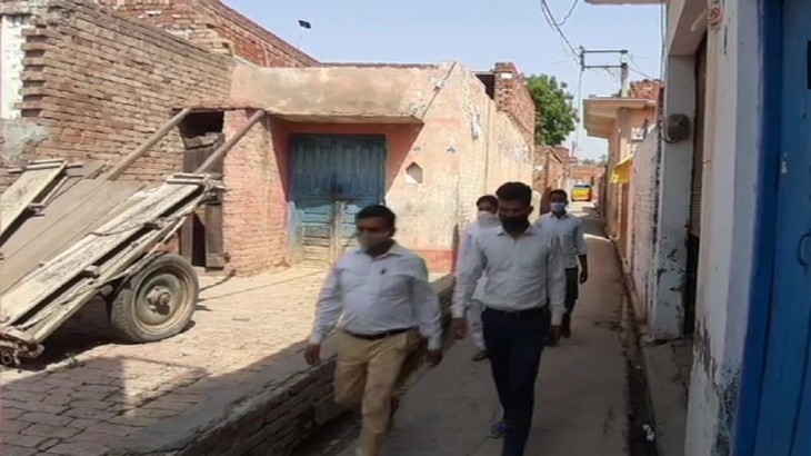 UP : बागपत के एक गांव में करीब 27 दिन में 37 लोगों की कोरोना से मौत