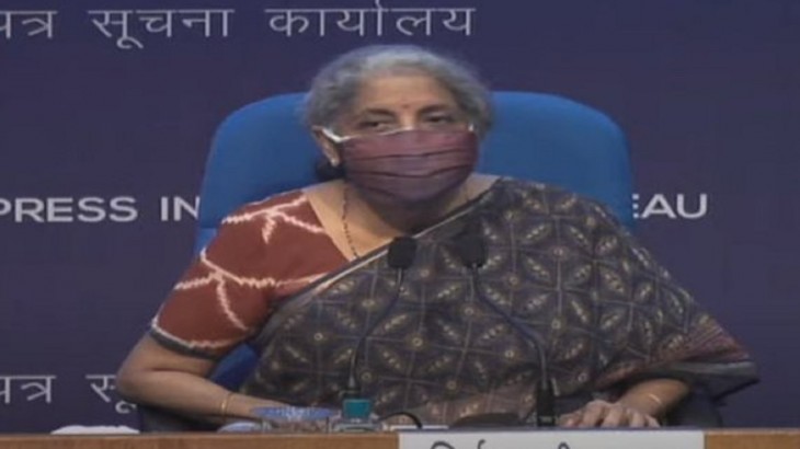राहत सामग्रियों के आयात पर 31 अगस्त तक छूट, आर्थिक पैकेज पर अभी कोई फैसला नहीं