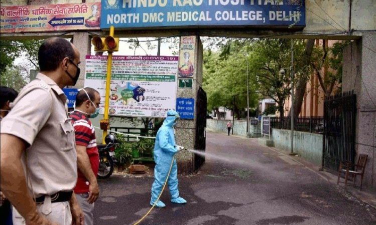 Delhi Coronavirus: अस्पताल से बिना बताए चले गए 25 कोरोना संक्रमित मरीज, मरीजों को खोजने में लगी पुलिस