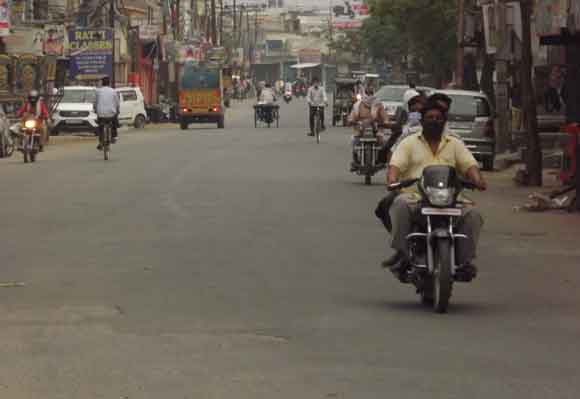 कोरोना की दूसरी लहर घातक फिर भी लापरवाह हो रहे लोग