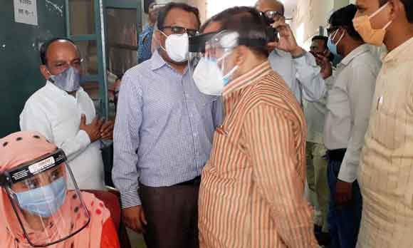 सीएचसी में भाजपा की कोविड हेल्प डेस्क करेगी टीकाकरण को प्रेरित: बृजेश सिंह