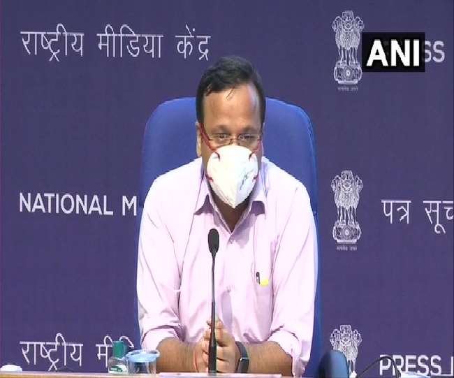 स्वास्थ्य मंत्रालय ने कहा, कोरोना के मामलों में आ रही कमी, 66 फीसद मामले हैं सिर्फ 5 राज्यों से