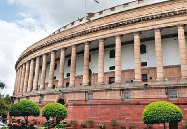 कोरोना की दूसरी लहर के बीच 16 जून को होगी लोक लेखा समिति की बैठक, टीकाकरण नीति पर हो सकती है समीक्षा