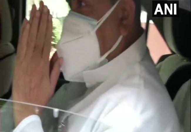 प्रधानमंत्री नरेंद्र मोदी से मिले सुवेंदु अधिकारी, बंगाल में भाजपा कार्यकर्ताओं के खिलाफ हिंसा पर हुई चर्चा