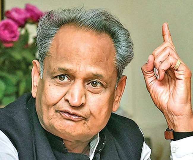 मुख्यमंत्री अशोक गहलोत ने जब जिसे चाहा सत्ता में भागीदारी दी, माकन और पायलट देखते रहे