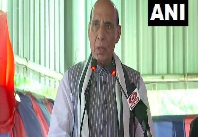 असम में राजनाथ सिंह ने सीमा के पास 12 सड़कों का किया उद्घाटन, बोले- लंबे समय तक नॉर्थ-ईस्ट का विकास नहीं हुआ