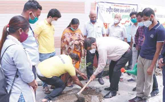 पौधारोपण से ही होगा शहर सुरक्षित: नगरायुक्त