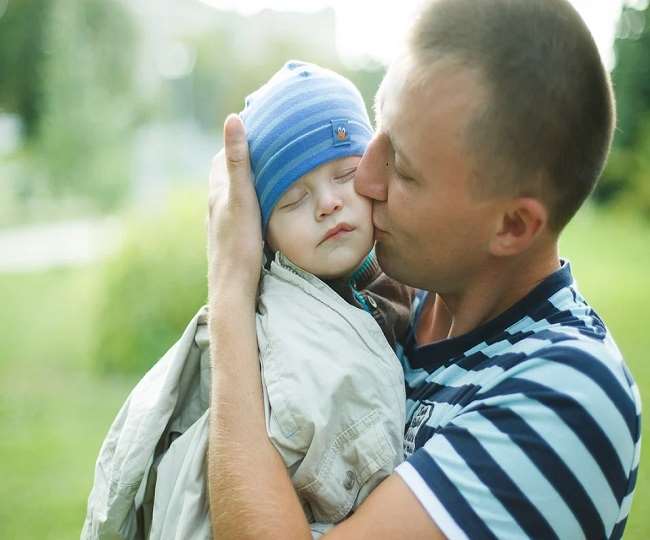 Father’s Day: इस्कॉन मंदिर की फादर्स डे पर अनोखी पहल, पुरुषों को सिखाई जा रही है आध्यात्मिक जिम्मेदारी