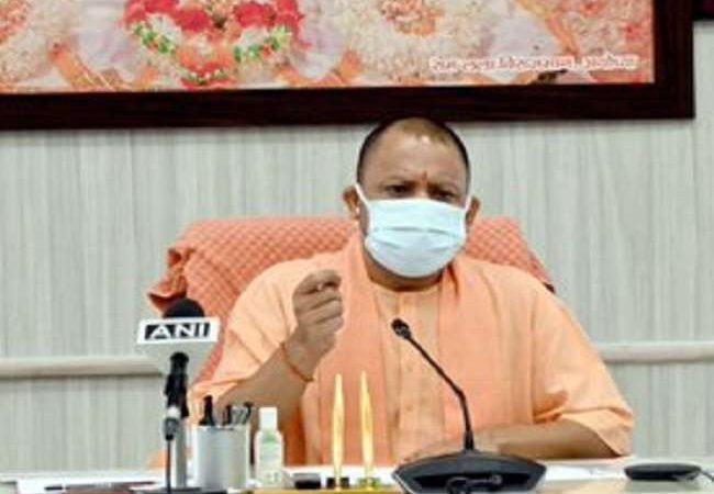 प्रदेश में वीकेंड लॉकडाउन में भी खुलेंगे धार्मिक स्थल, CM योगी आदित्यनाथ का निर्देश