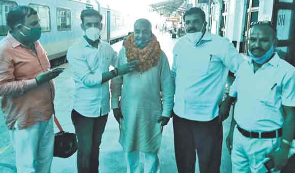 केंद्रीय आयुष मंत्रालय के सदस्य का किया स्वागत