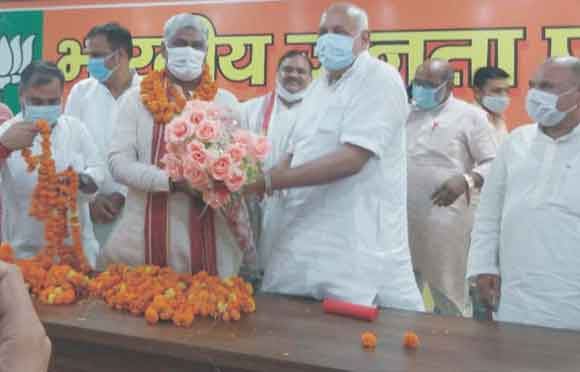 राज्य पिछड़ा वर्ग आयोग के नवनियुक्त अध्यक्ष का किया भव्य स्वागत