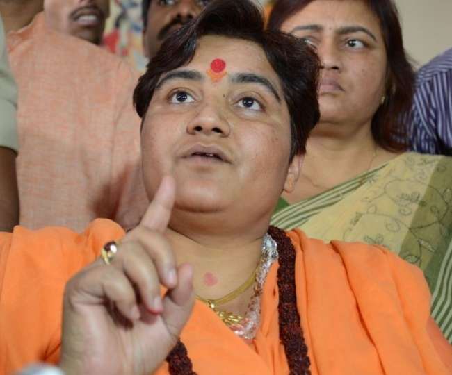 भाजपा सांसद साध्वी प्रज्ञा का हमला, कहा- आतंकवाद का साथ देना कांग्रेस की विचारधारा