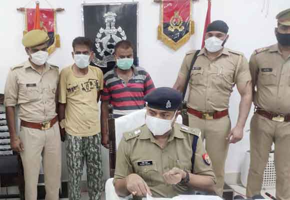 पुलिस ने मात्र 24 घंटे में रेलवे कर्मचारी से हुई लूट का किया खुलासा, दो लुटेरे गिरफ्तार