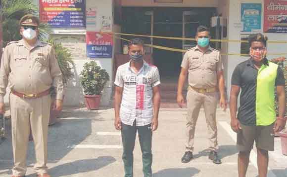 पुलिस ने दो नशा तस्करों समेत चार आरोपियों को किया गिरफ्तार