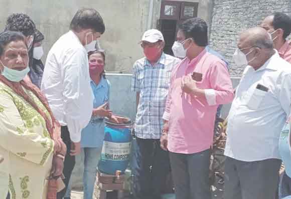 वृक्ष लगायेंगे तो नहीं भटकना पड़ेगा आक्सीजन के लिए नगरायुक्त