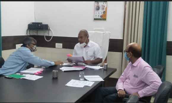 गुणवत्ता के साथ समय से कार्य पूरा कराना सुनिश्चित करें