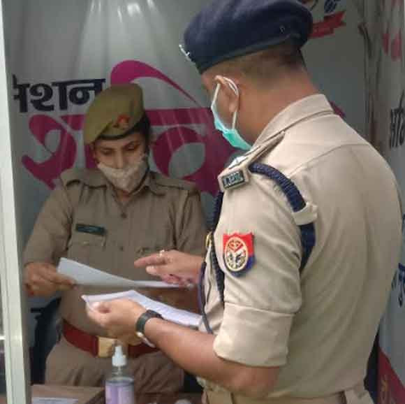 एस एस पी ने किया देवबंद कोतवाली का निरीक्षण