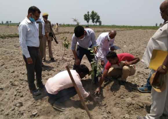 यमुना नदी की तटबन्ध के समीप ग्राम ढिक्का कला में 330 बीघा सरकारी भूमि अवैध कब्जे से मुक्त – हिमांशु नागपाल
