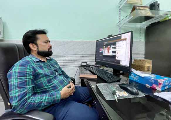 जामिया तिब्बिया व पब्लिक गल्र्स इंटर कालेज में जोश के साथ मनाया गया योग दिवस