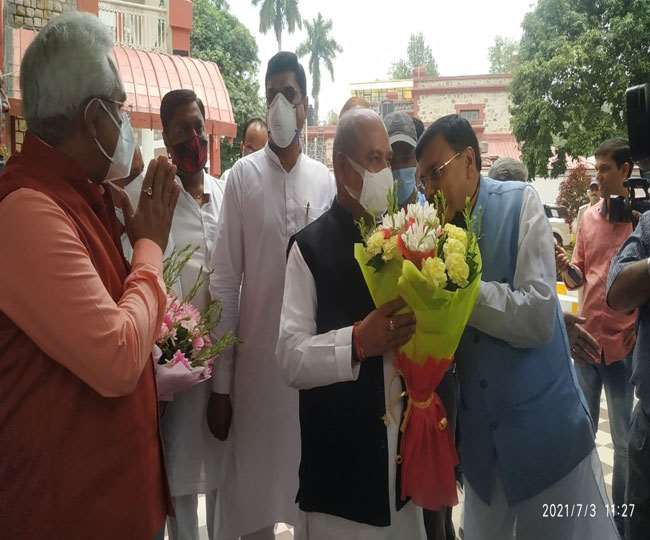 भाजपा विधायक दल की बैठक शुरू, कुछ ही देर में नए सीएम होगा एलान